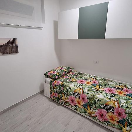 Via Bramante 6 Apartment Пескара Екстериор снимка