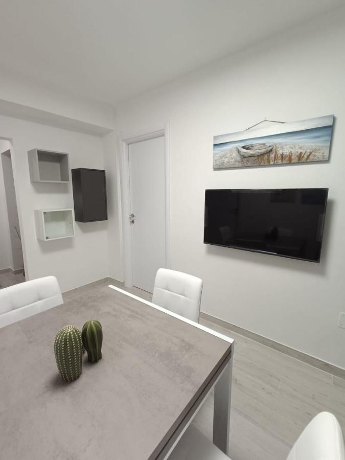 Via Bramante 6 Apartment Пескара Екстериор снимка